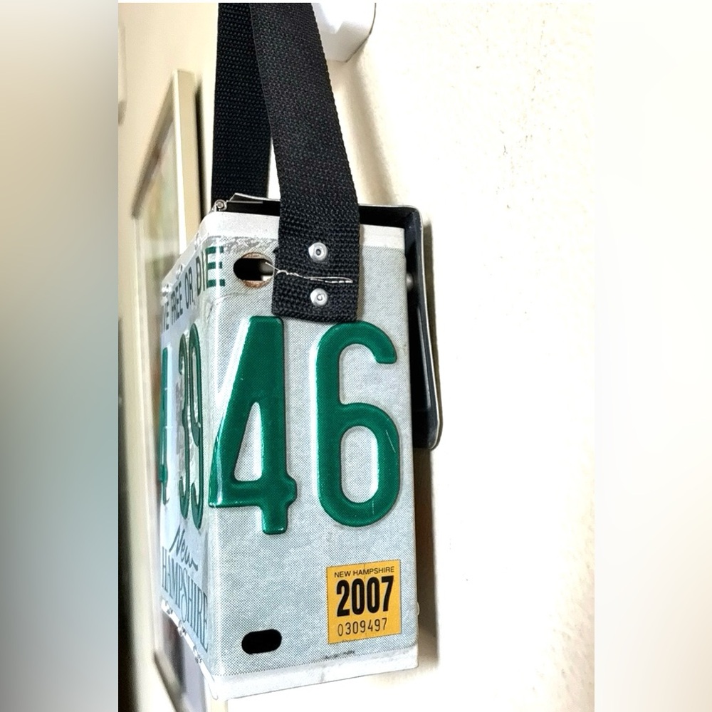 License Plate Purse - Picture 12 of 13